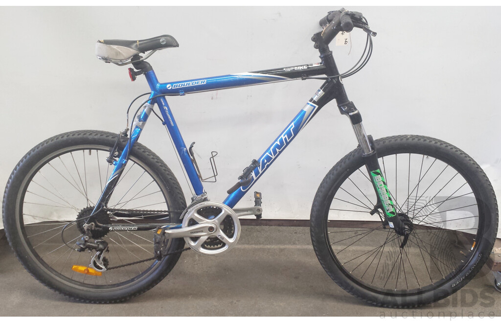 Giant boulder shock mountain bike hotsell