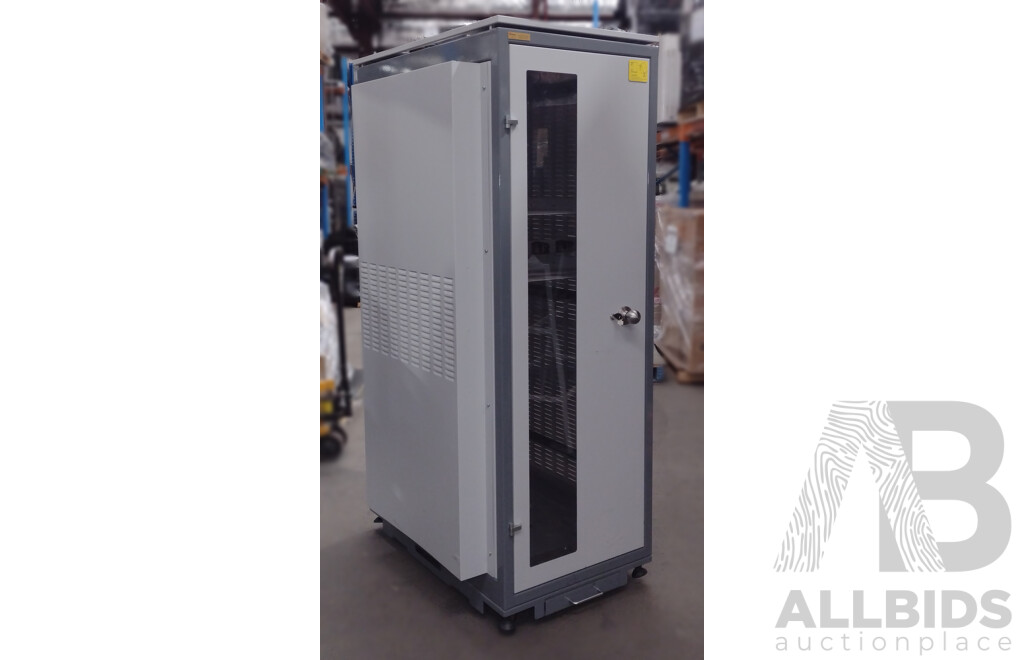CES Computers 19-Inch 42RU Class C Rack Mount Cabinet W/ Wheels, PDU and Cable Managment 
