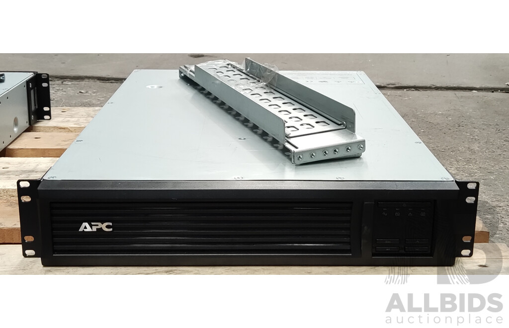 APC (SMT3000RMI2U) Smart-UPS X 3000VA 2700W 2RU UPS