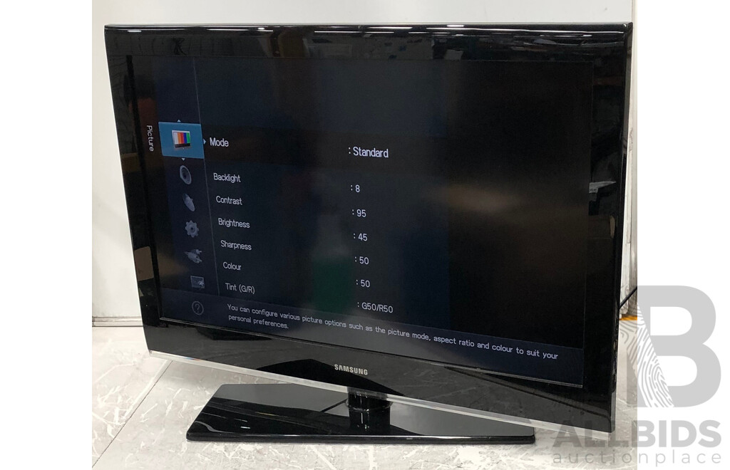 Samsung (LA37B530P7F) 37-Inch HD LCD Television