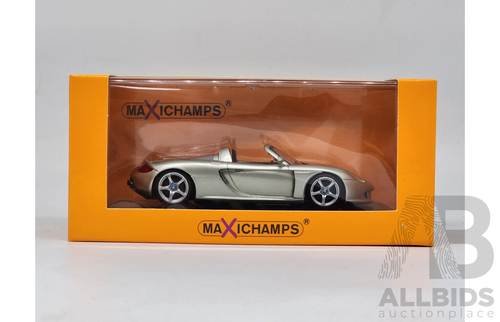 Minichamps 2003 Porsche Carrera GT Silver Maxichamps Collection 1:43 Scale Model Car