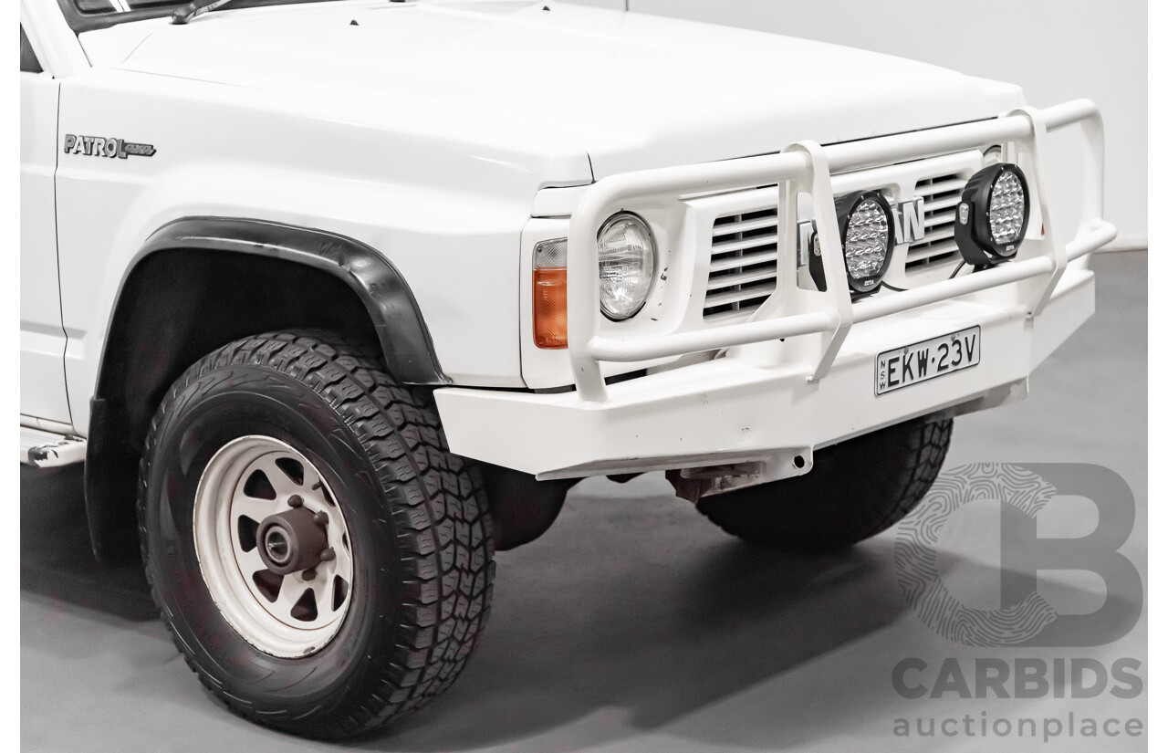 6/1990 Nissan Patrol ST (4x4) GQ 2d Hardtop White 4.2L