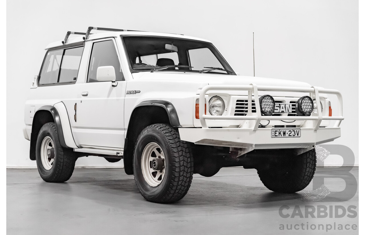 6/1990 Nissan Patrol ST (4x4) GQ 2d Hardtop White 4.2L