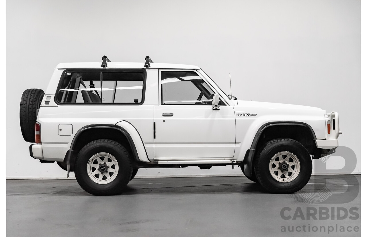 6/1990 Nissan Patrol ST (4x4) GQ 2d Hardtop White 4.2L