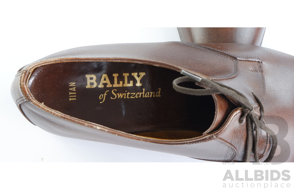 Bally of Switzerland, Swiss Made, Leather Lace Up Shoes, Size 8F