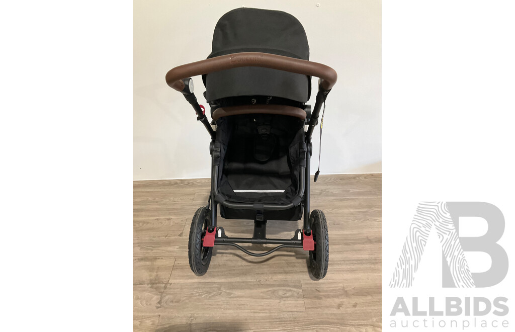 BACCANI Pletora Plus Baby Stroller - Estimated ORP $699