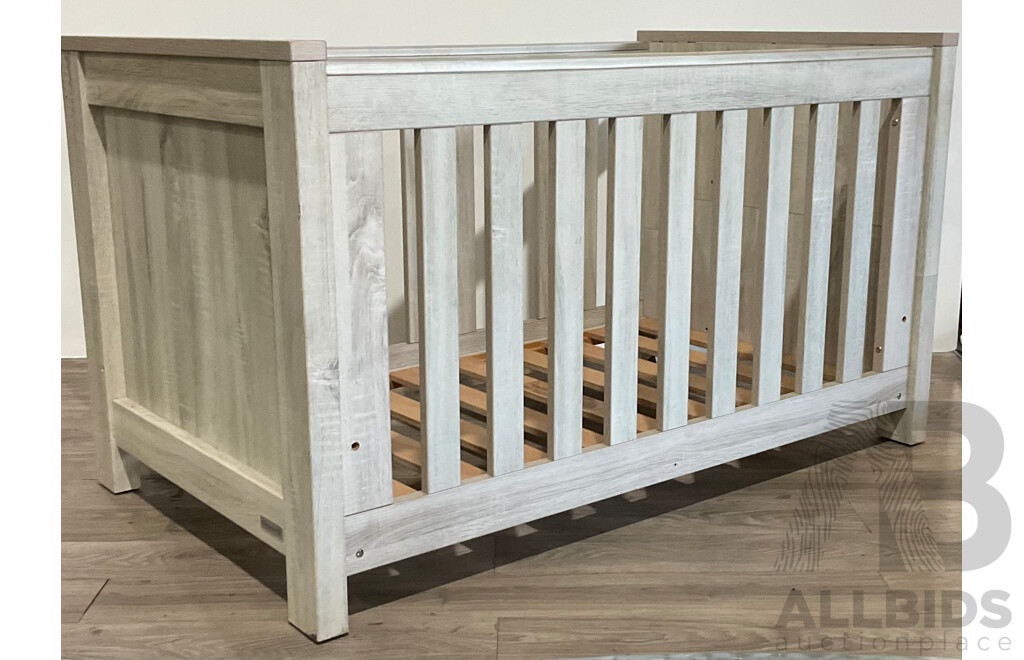Love N Care Bordeaux Cot Ash - ORP $799.00