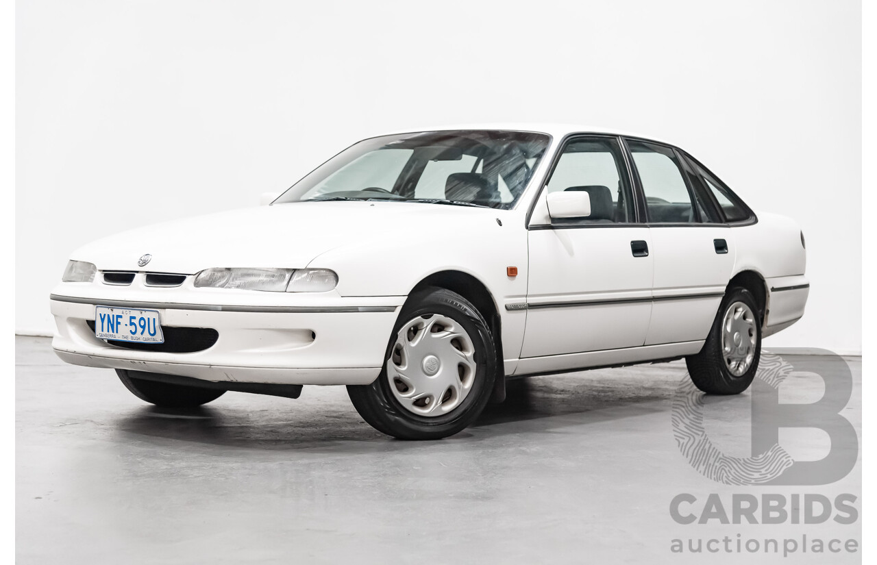 2/1996 Holden Commodore Acclaim VS 4d Sedan White 3.8L V6