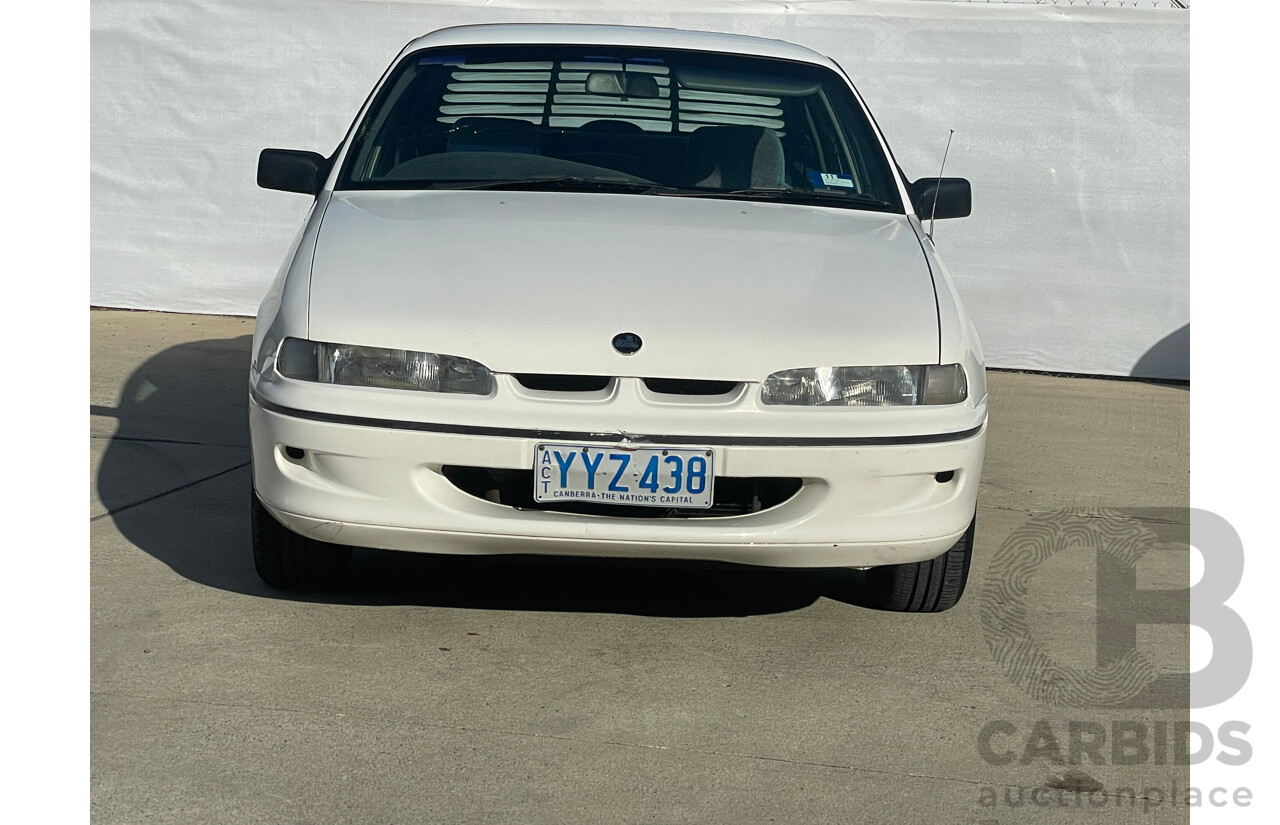 8/1993 Holden Commodore Executive VR 4d Sedan White 3.8L