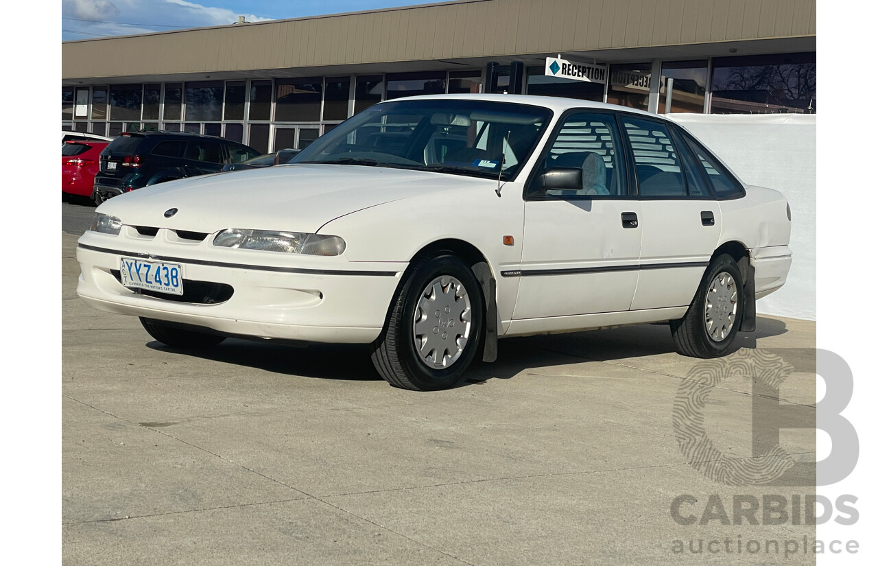 8/1993 Holden Commodore Executive VR 4d Sedan White 3.8L