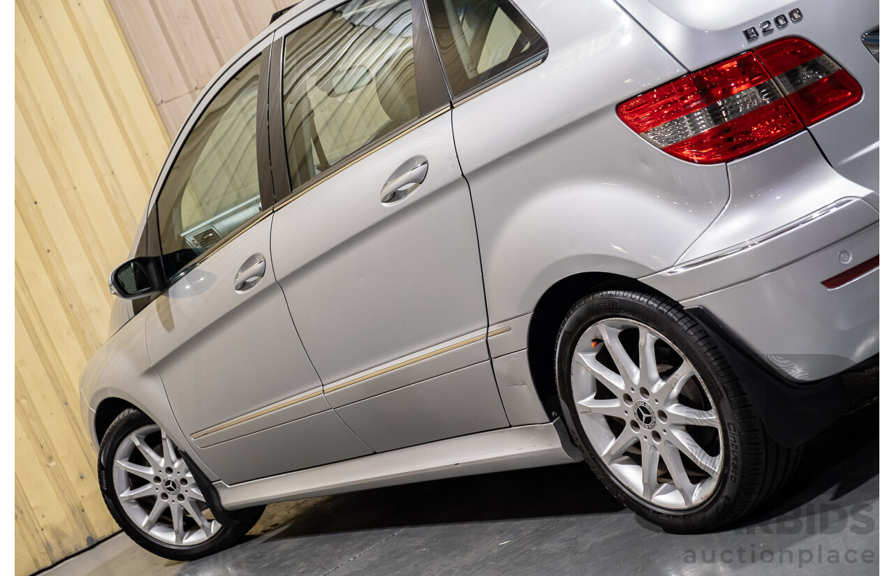 11/2007 Mercedes-Benz B200 Turbo W245 07 UPGRADE 5d Hatchback Polar Silver Metallic Turbo 2.0L