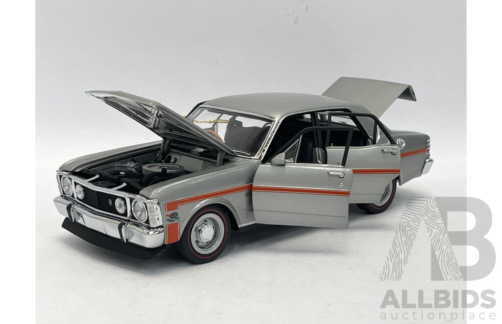 Trax Ford XW Falcon GTHO Phase II - 1/24 Scale
