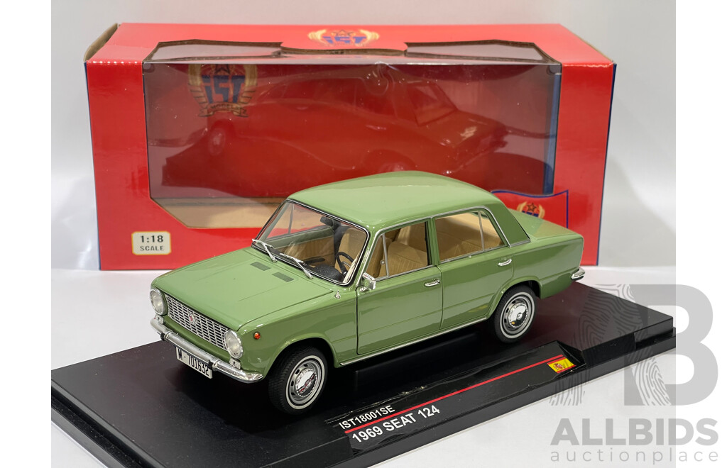 IST Models 1969 Seat 124 SE - 1/18 Scale 