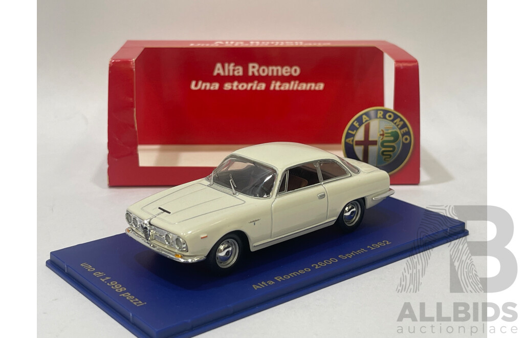 M4 Models 1962 Alfa Romeo 2600 Sprint - 1/43 Scale