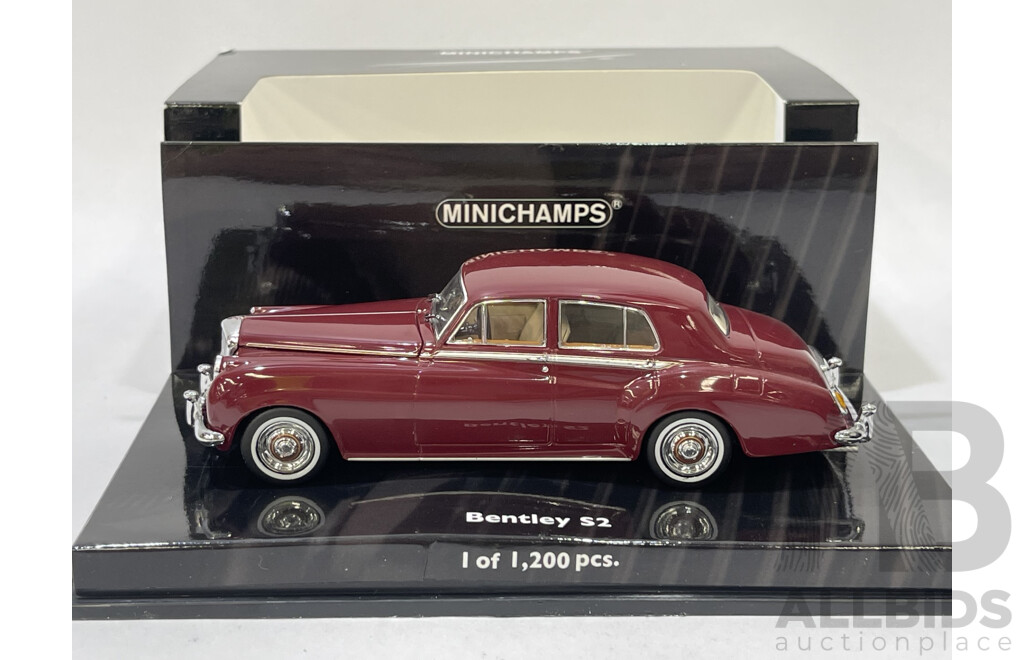Minichamps 1960 Bentley S2 Standard Sedan - 1/43 Scale