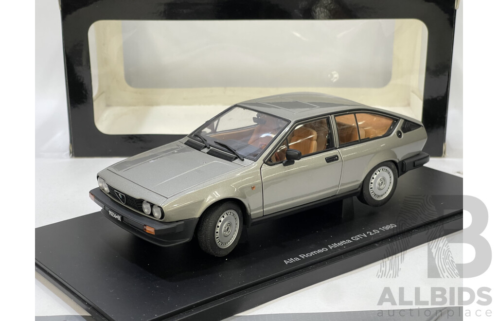 Auto Art Millennium 1980 Alfa Romeo Alfetta GTV 2.0 - 1/18 Scale