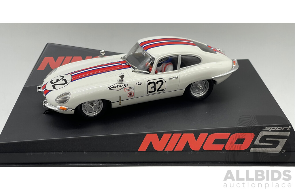 Ninco Jaguar E-Type Coupe Sebring  1/32 Scale - Brand New