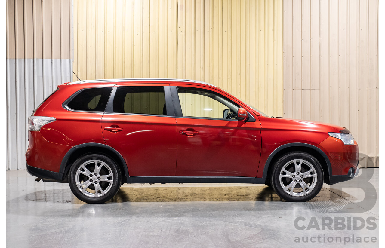 5/2014 Mitsubishi Outlander LS (4x4) ZJ MY14 4d Wagon Red Turbo Diesel 2.3L - 7 Seater