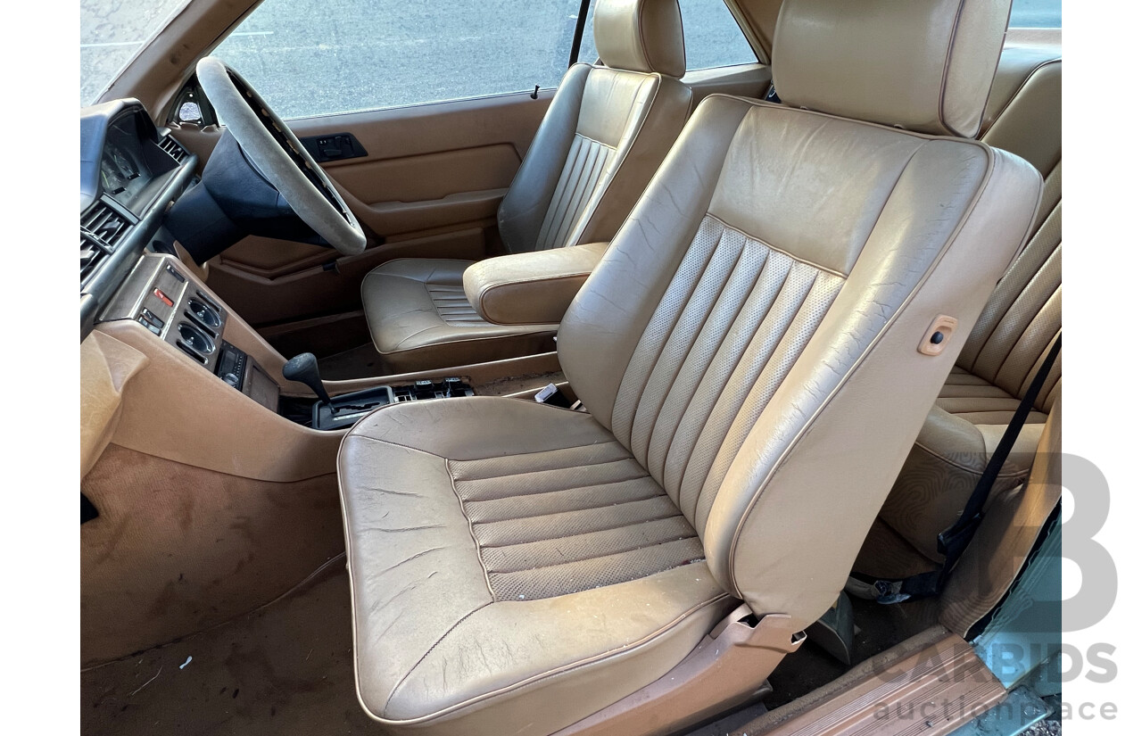 1/1989 Mercedes-Benz 300 CE C124 2d Coupe Green 3.0L
