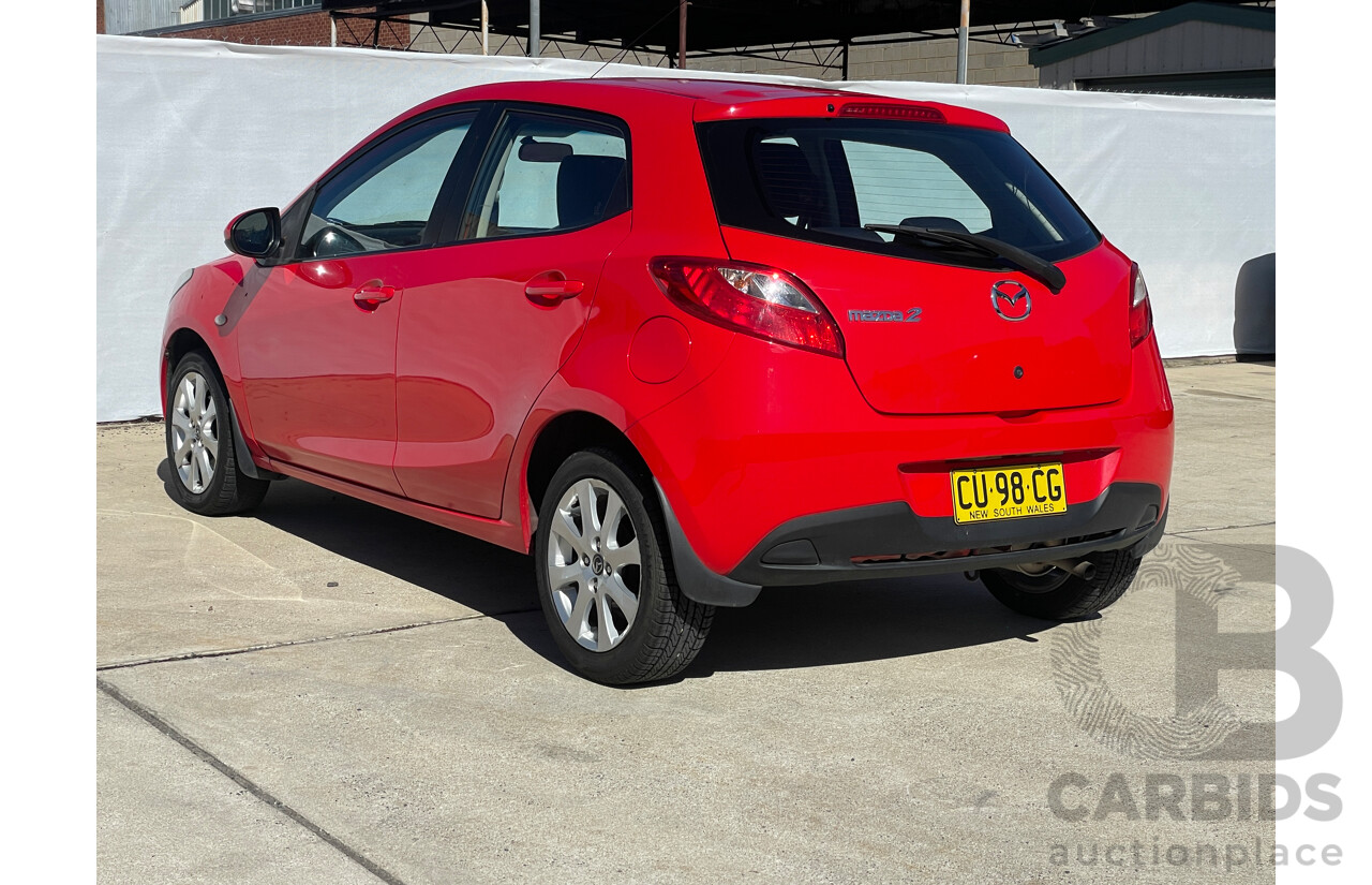 10/2013 Mazda Mazda2 NEO Sport DE MY14 5d Hatchback Red 1.5L