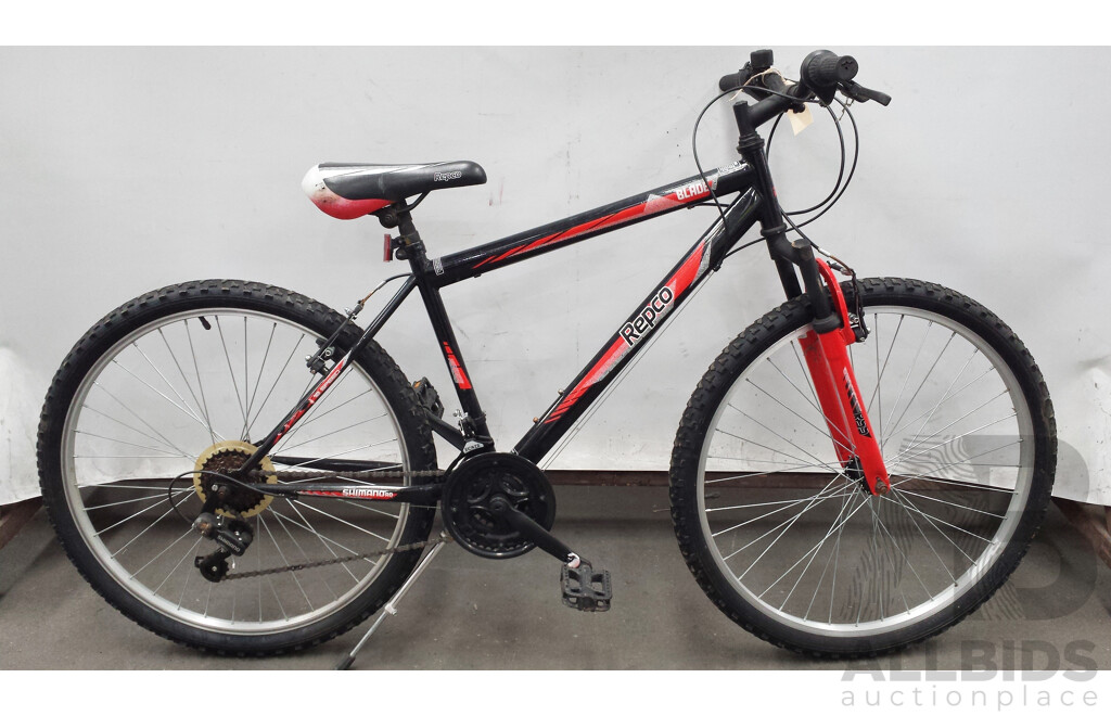 Repco Blade  17 Inch Front Suspension Mountain Bike