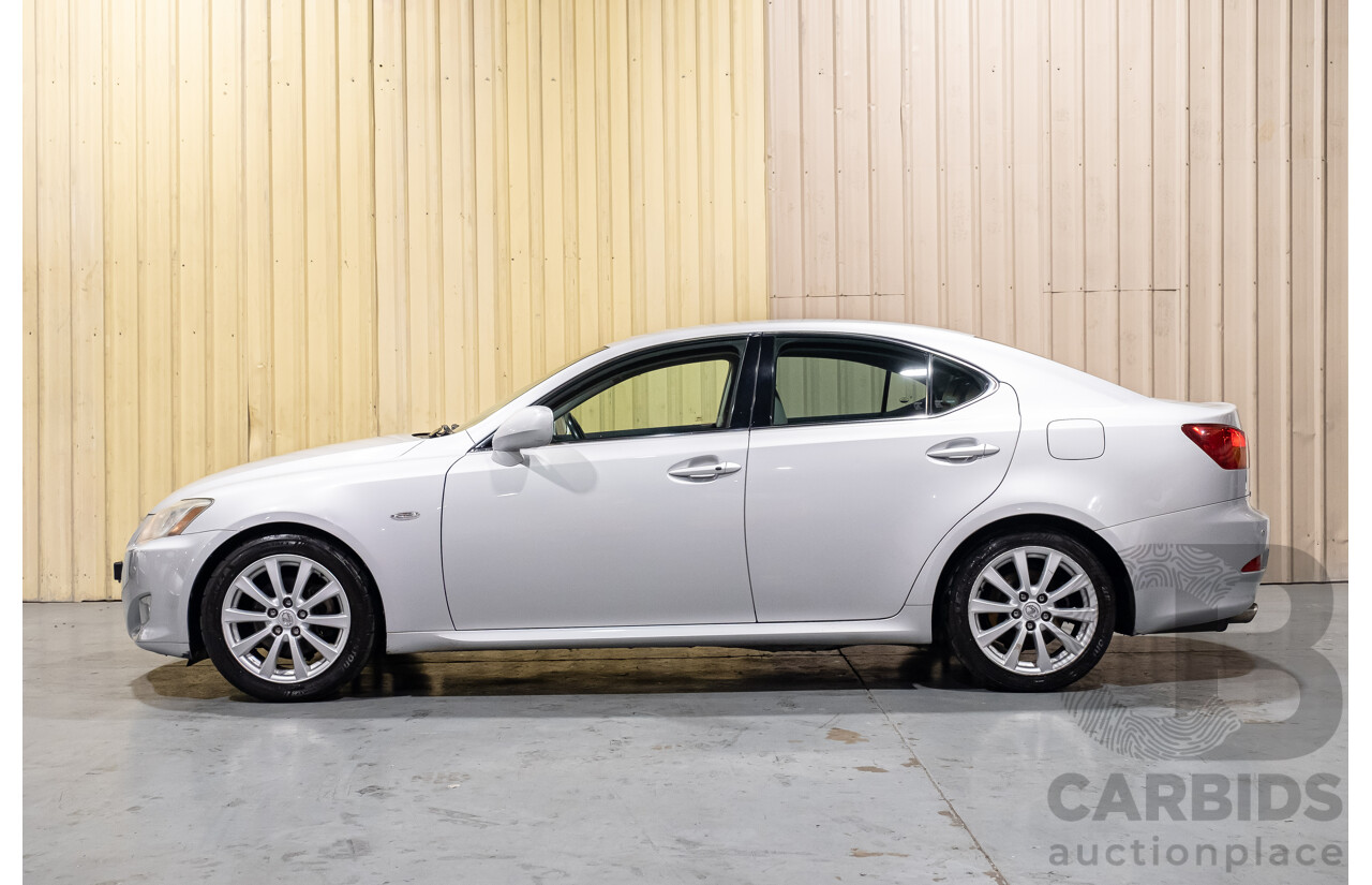 10/2007 Lexus IS250 Sports Luxury GSE20R 4d Sedan Silver 2.5L