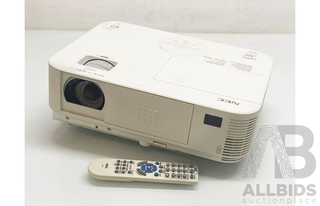 NEC NP-M283X Projector with Remote selling Control