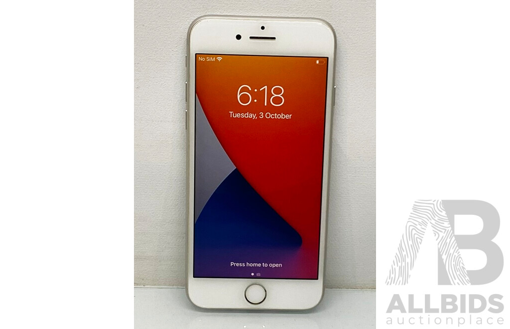 Apple (MQ6L2X/A) 4.7-Inch LTE 64GB IPhone 8 (Silver)