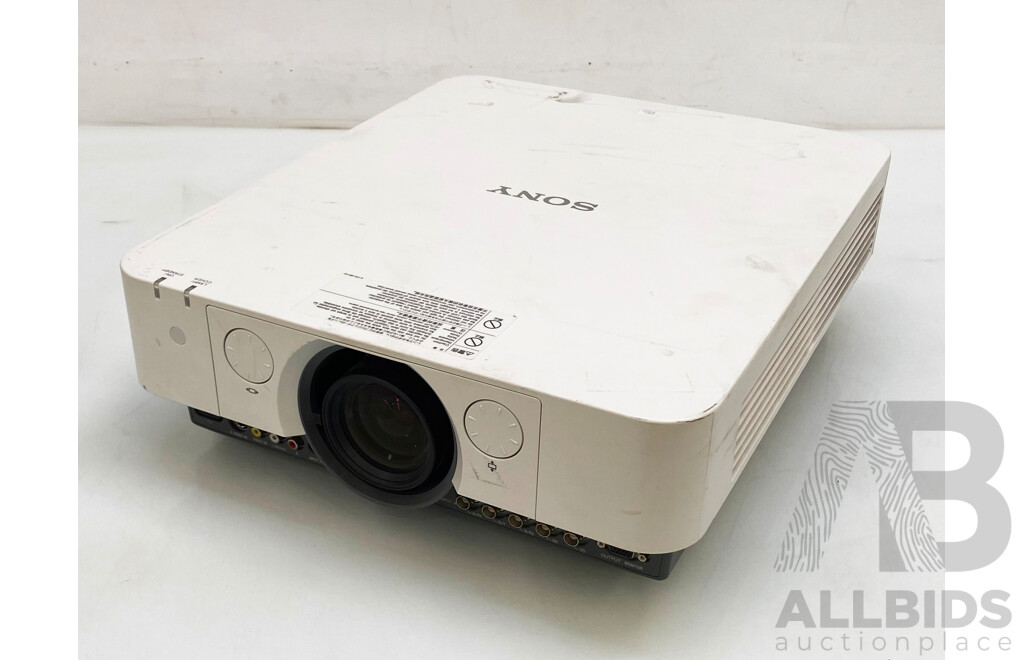 Sony (VPL-FH30) WUXGA Conference Room Projector
