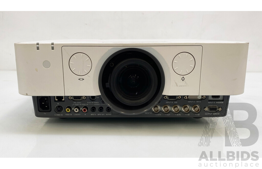 Sony (VPL-FH30) WUXGA Conference Room Projector
