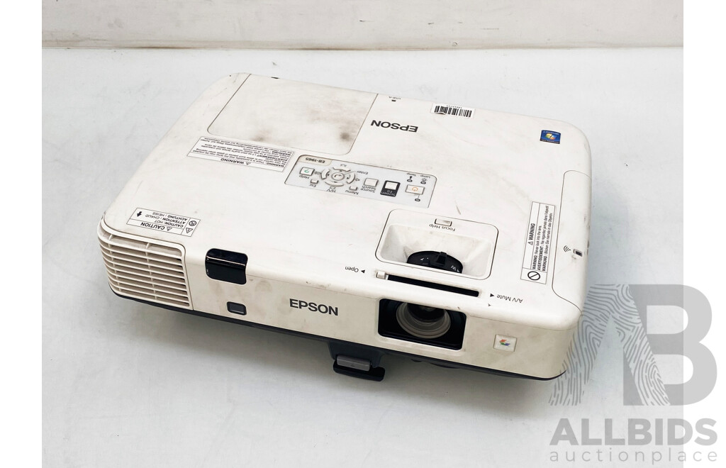 Epson (EB-1965) XGA Projector