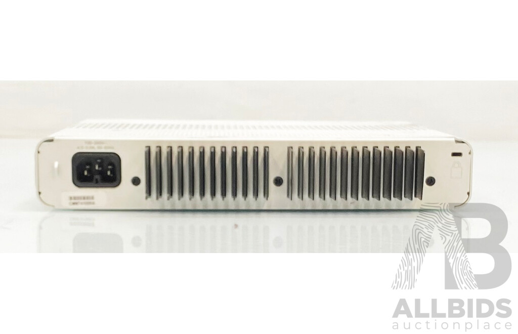 Cisco (WS-C2960CX-8PC-L) Catalyst 2960-CX Series 8-Port Gigabit PoE+ Switch
