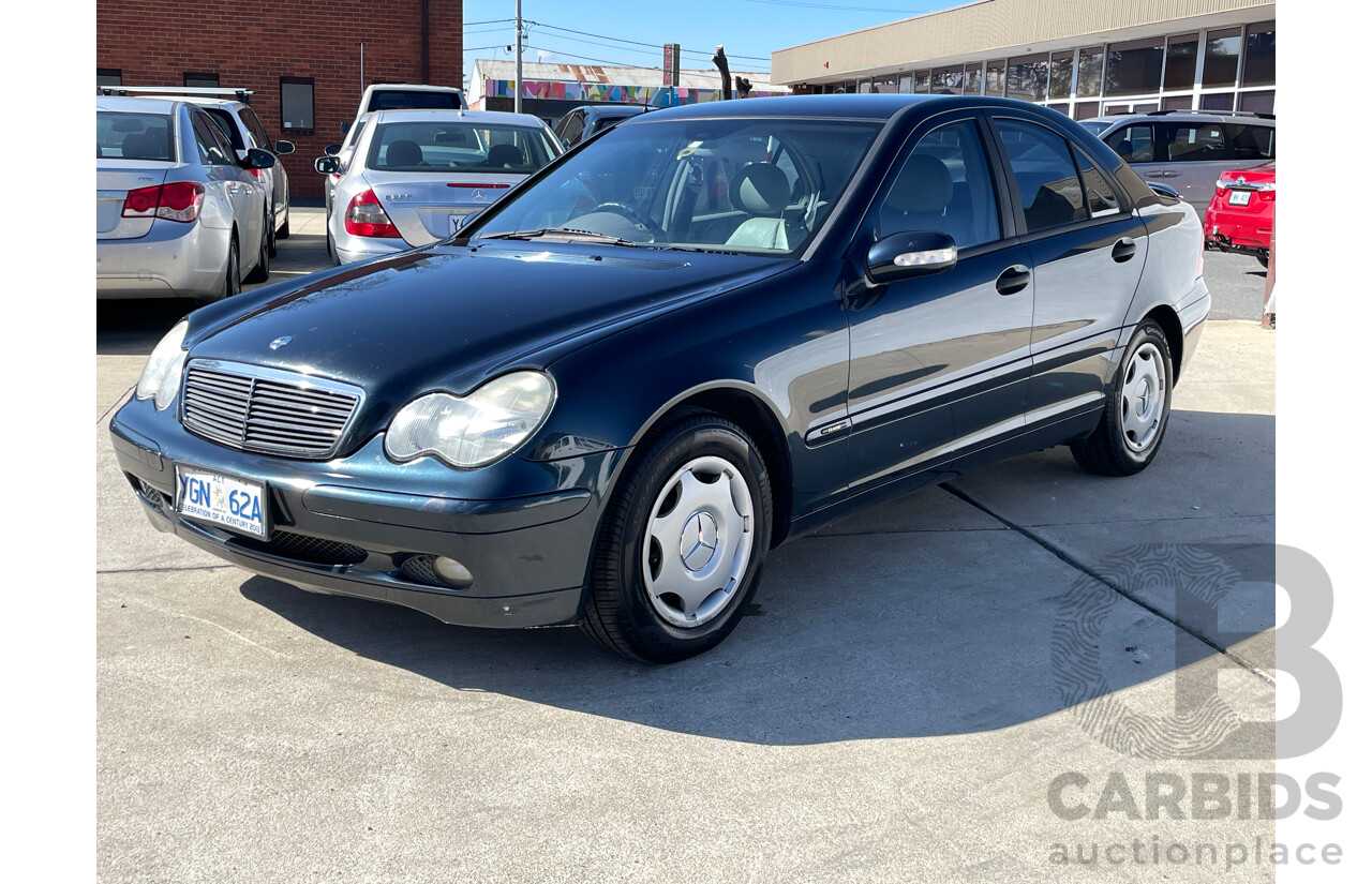 7/2001 Mercedes-Benz C180 Classic W203 4d Sedan Green 2.0L