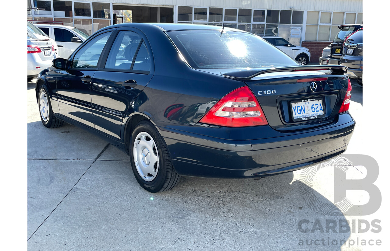 7/2001 Mercedes-Benz C180 Classic W203 4d Sedan Green 2.0L