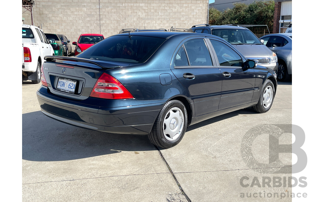 7/2001 Mercedes-Benz C180 Classic W203 4d Sedan Green 2.0L