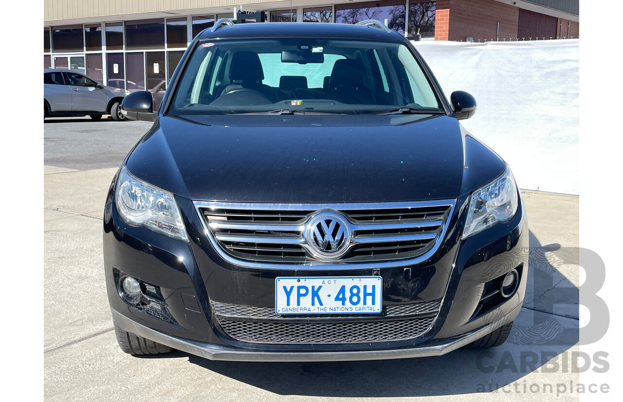 2/2010 Volkswagen Tiguan 147 TSI 5NC MY10 4d Wagon Black 2.0L