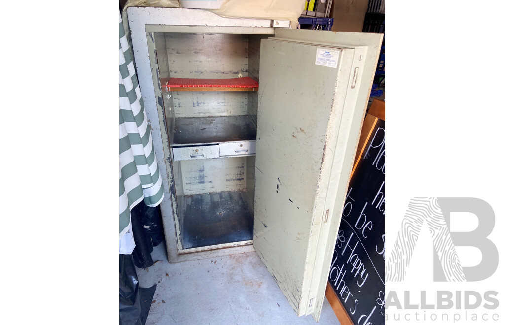 Large Fire Resistant Industrial Sized Samson Safe