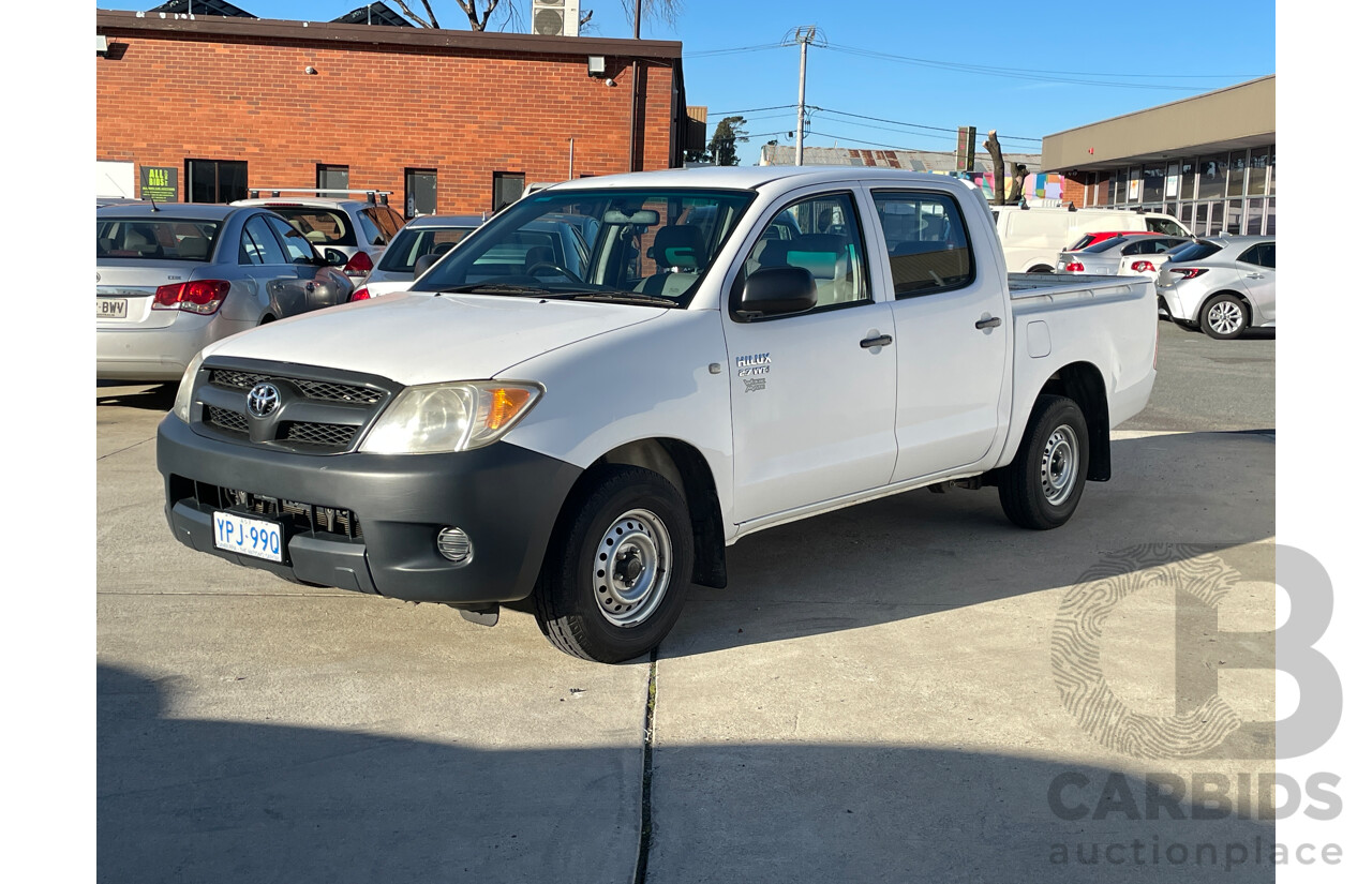 9/2007 Toyota Hilux Workmate TGN16R 07 UPGRADE Dual Cab P/Up White 2.7L