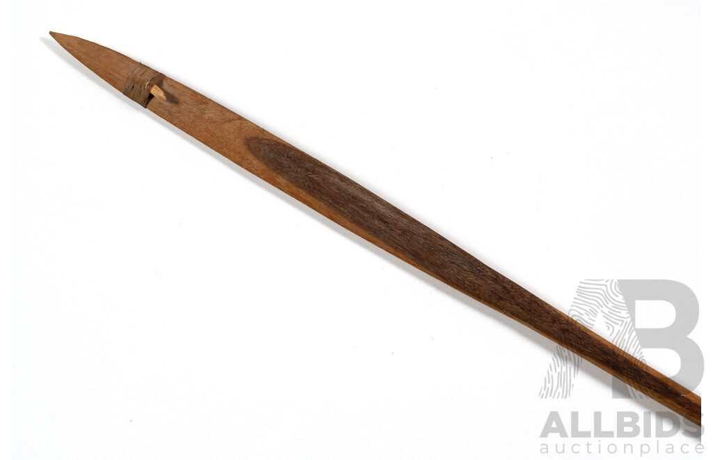 Vintage Australian First Nations Indiginous Wooden Kangaroo Hunting Spear with Barb to Head