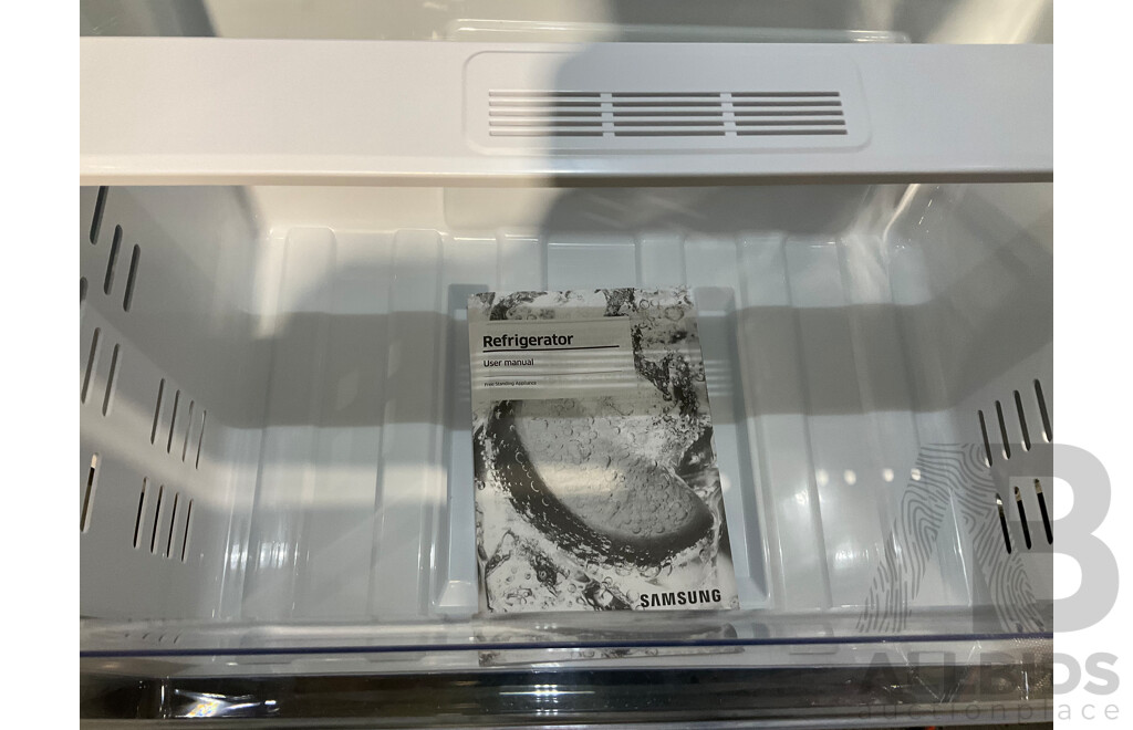 SAMSUNG (SRT3100B) 305L Modern Design Top Mount Refrigerator with All-Around Cooling - ORP $899.00