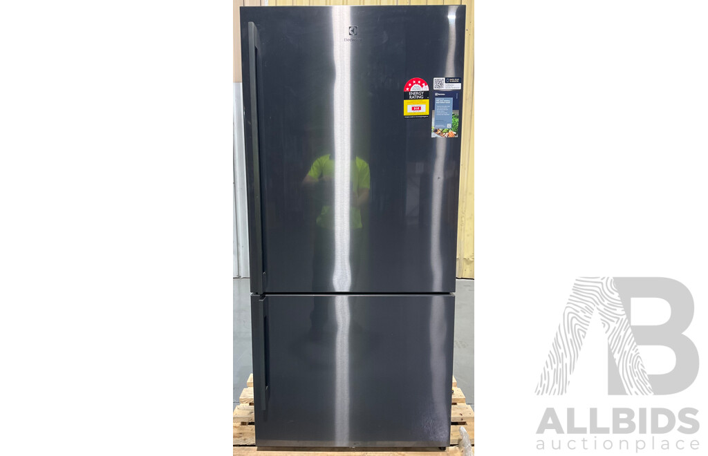 ELECTROLUX EHP 496 LTR 2 DOOR B/ MOUNT FREEZER - ORP $4149.00