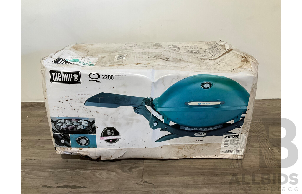 Weber® Q Premium (Q2200) Gas Barbecue (LPG) GREEN  - ORP $599