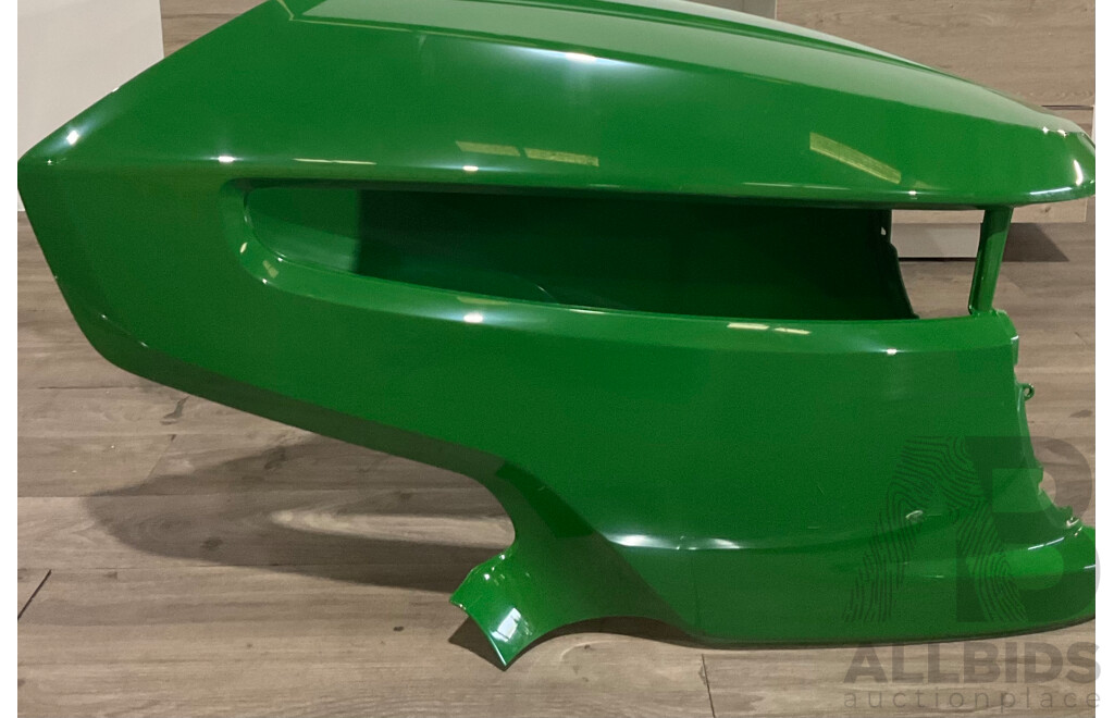 JOHN DEERE Front Hood Assembly (M152313) - ORP $919.00