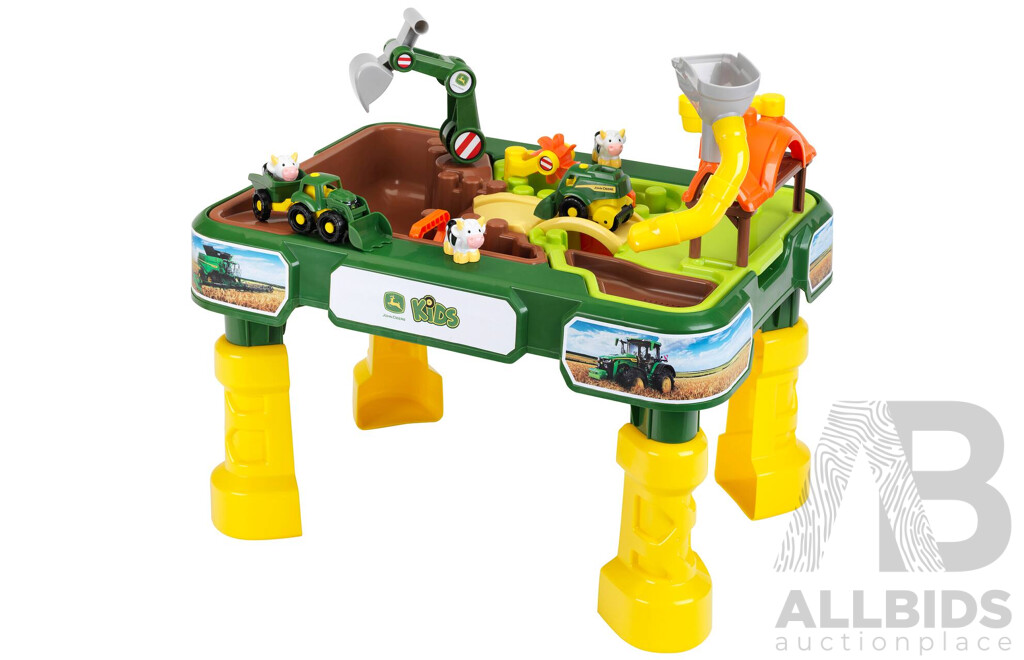 JOHN DEERE Farm -Sand and Water Play Table 2in1 - ORP $179.95