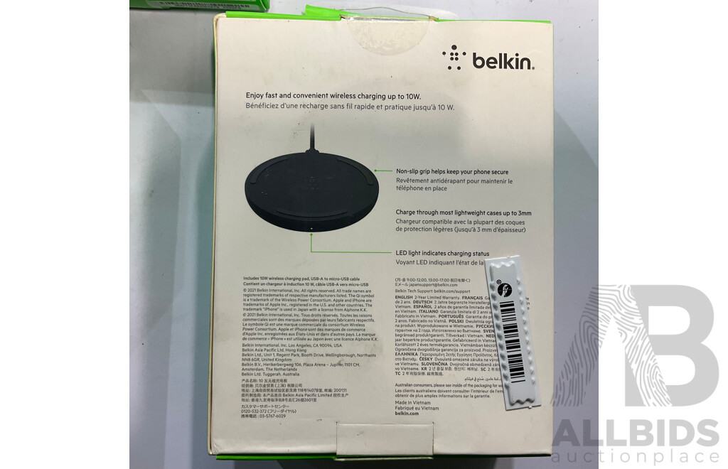 BELKIN Boost Charge Wireless Charger Pad & Stand  (10W) -  Lot of 4 - Estimated Total ORP $177.00