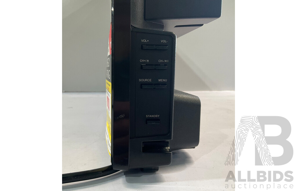 AKAI (AK2421S5D) 24inch Full HD TV with Built in DVD Player - ORP $225.00