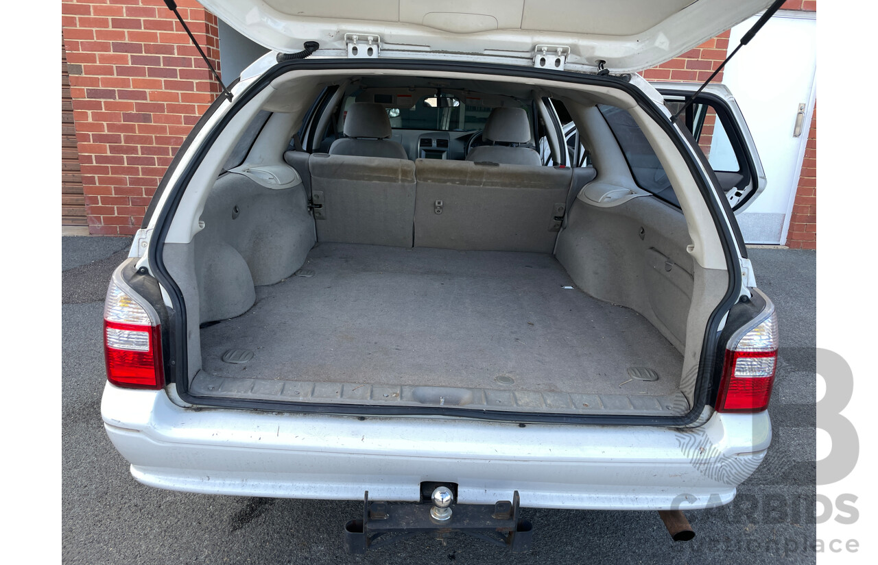 7/2005 Ford Falcon Futura BA MKII 4d Wagon White 4.0L