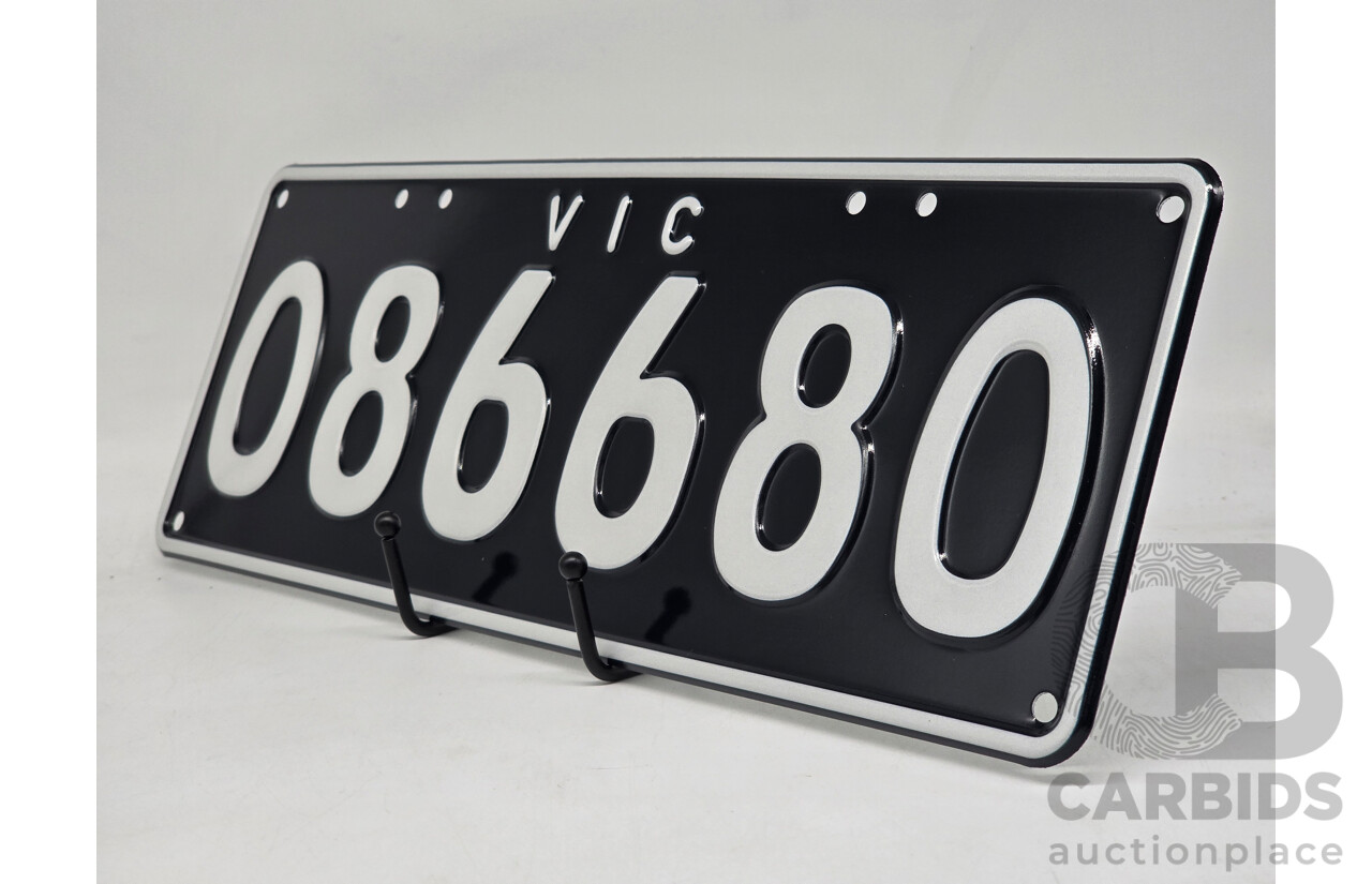 Victorian VIC Custom 6 - Character Palindrome Style Number Plate - O86.680