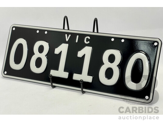 Victorian VIC Custom 6 - Character Palindrome Number Plate - O81.18O