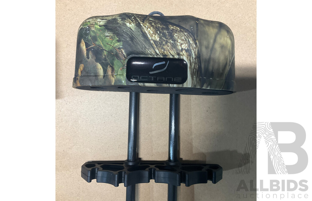 OCTANE Vault Quiver (Black)  & Bow Quiver (Camo) - Lot of 2 - Estimated Total ORP $180.00